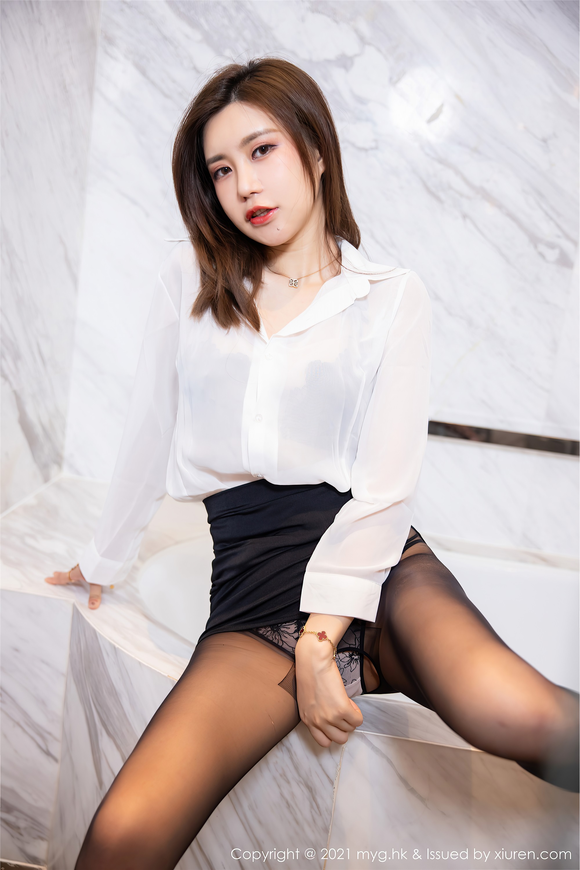 MyGirl美媛馆 2021.08.17 VOL.575 绮里嘉Carina